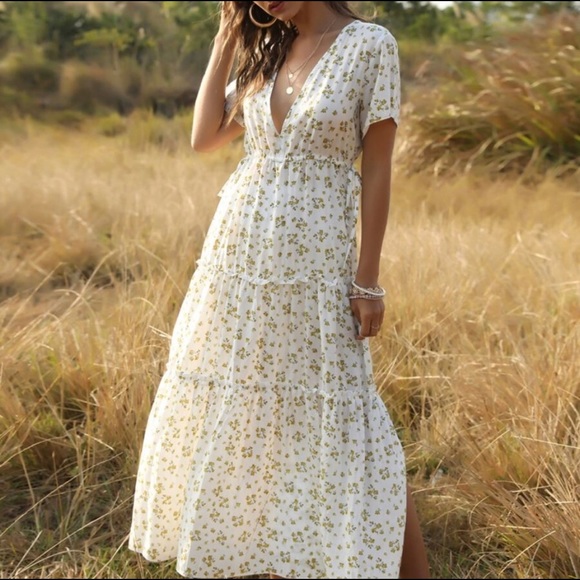 Boho V-Neck Floral Print Midi Dress - Picture 7 of 8